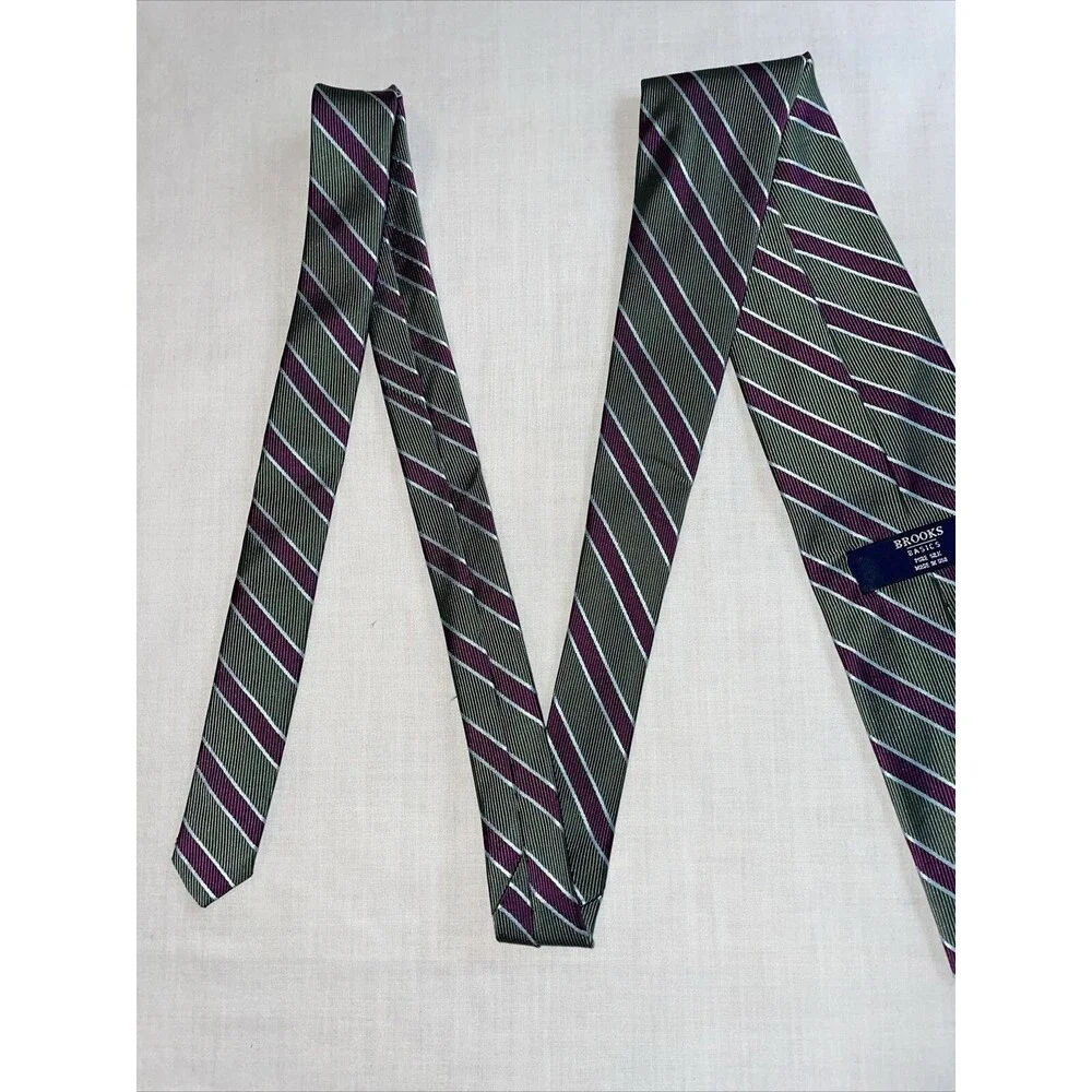 Brooks Basics Men’s Dress Tie Size 58” Green Purple Striped Silk Business Formal